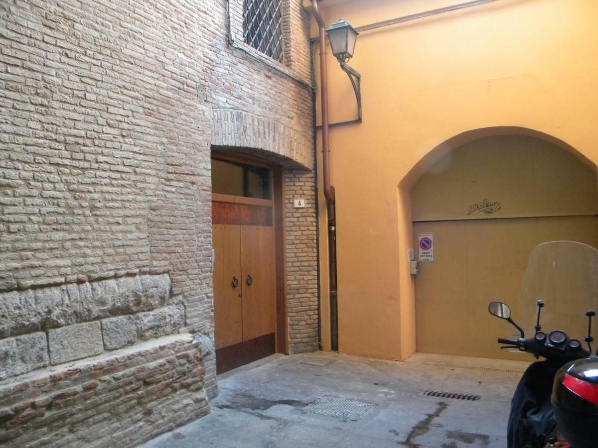 Bologna House Tubertini Apartment Екстер'єр фото